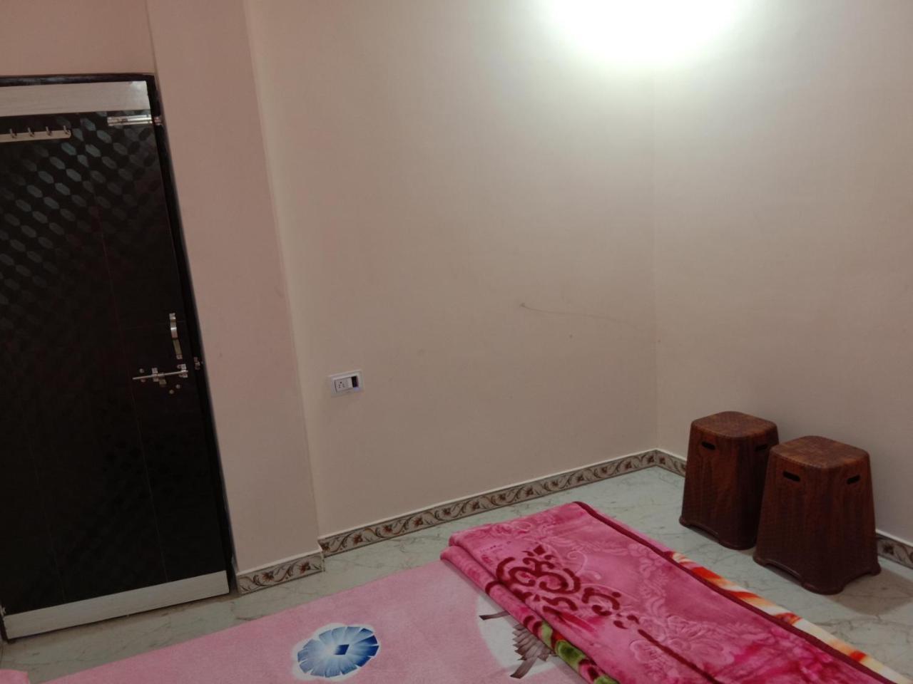 Shanti Guest House Ujjain Zewnętrze zdjęcie