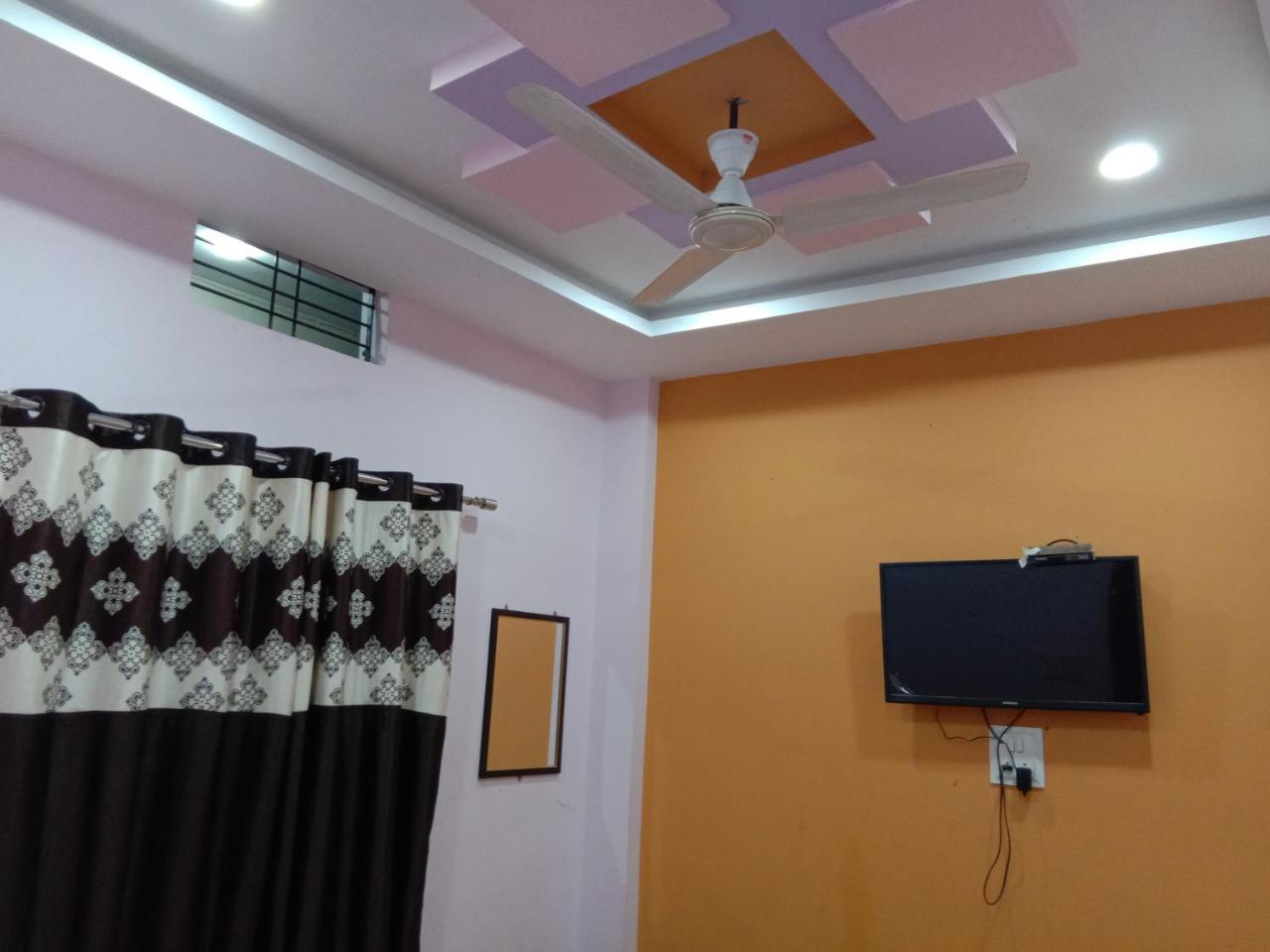 Shanti Guest House Ujjain Zewnętrze zdjęcie
