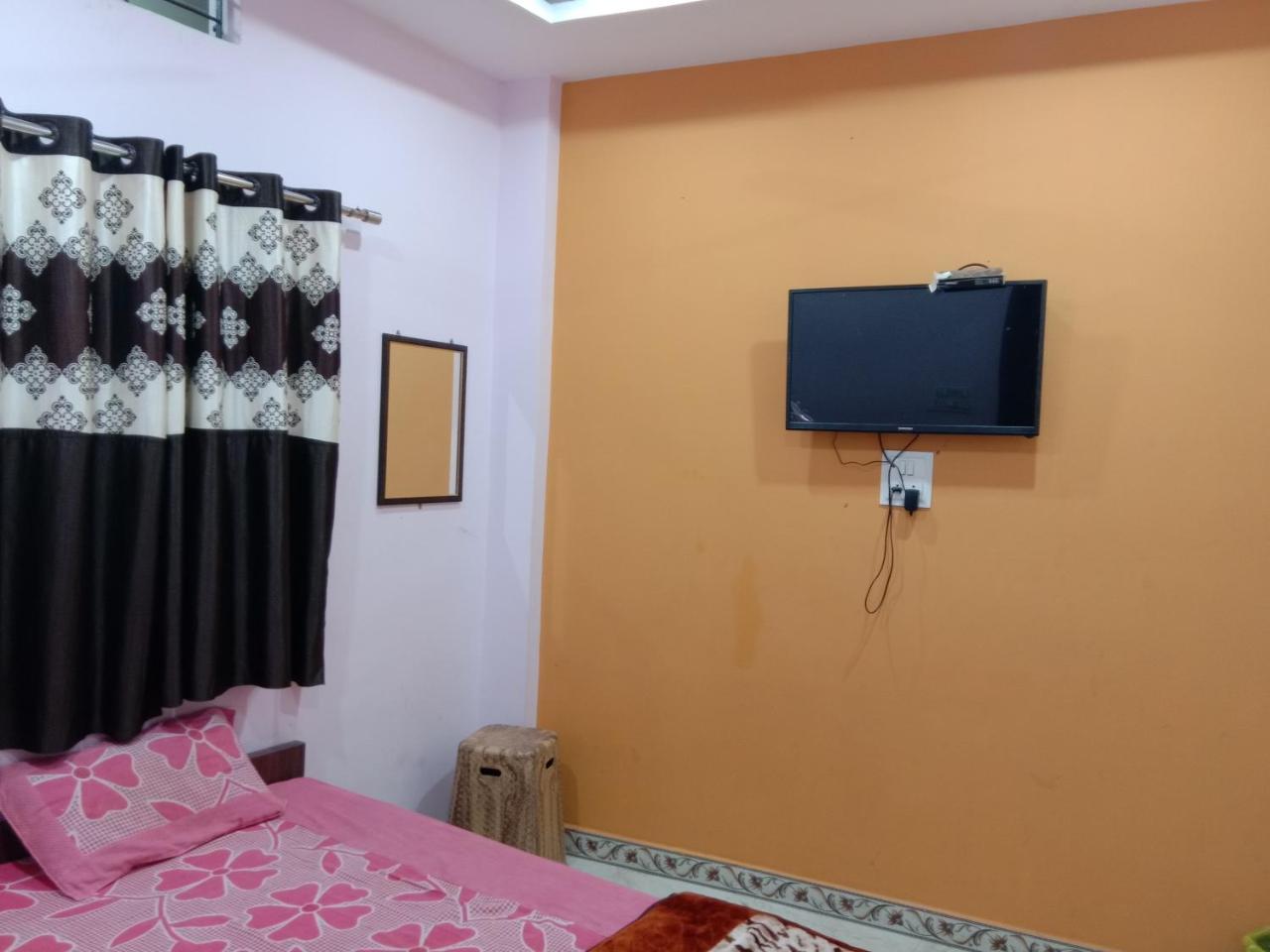 Shanti Guest House Ujjain Zewnętrze zdjęcie